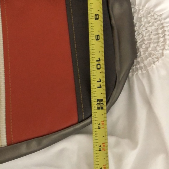 BRAND NEW METALLIC AND COLOR  BLOCK MESSENGER BAG - Picture 7 of 8